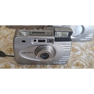 Minolta Vectis 300 point & shoot film camera- stainless steel- NM- Works great!